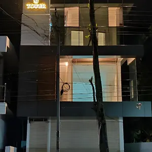 Apartment Spacious 2bhk Near Airport, Kochi